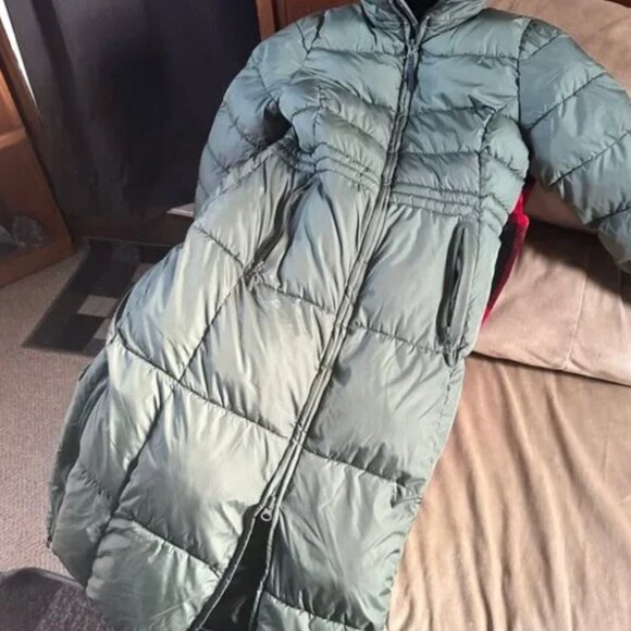 all in motion long parka green sz M runs more like a small - Picture 10 of 10